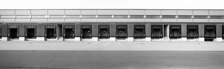 Verladehalle einer Spedition in Ueberherrn bei Voelklingen, Saarland, macingosh photography